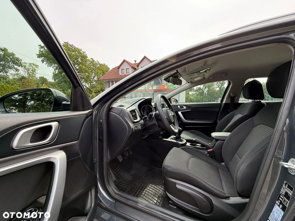 Kia Ceed 1.6 CRDi SCR M - 15