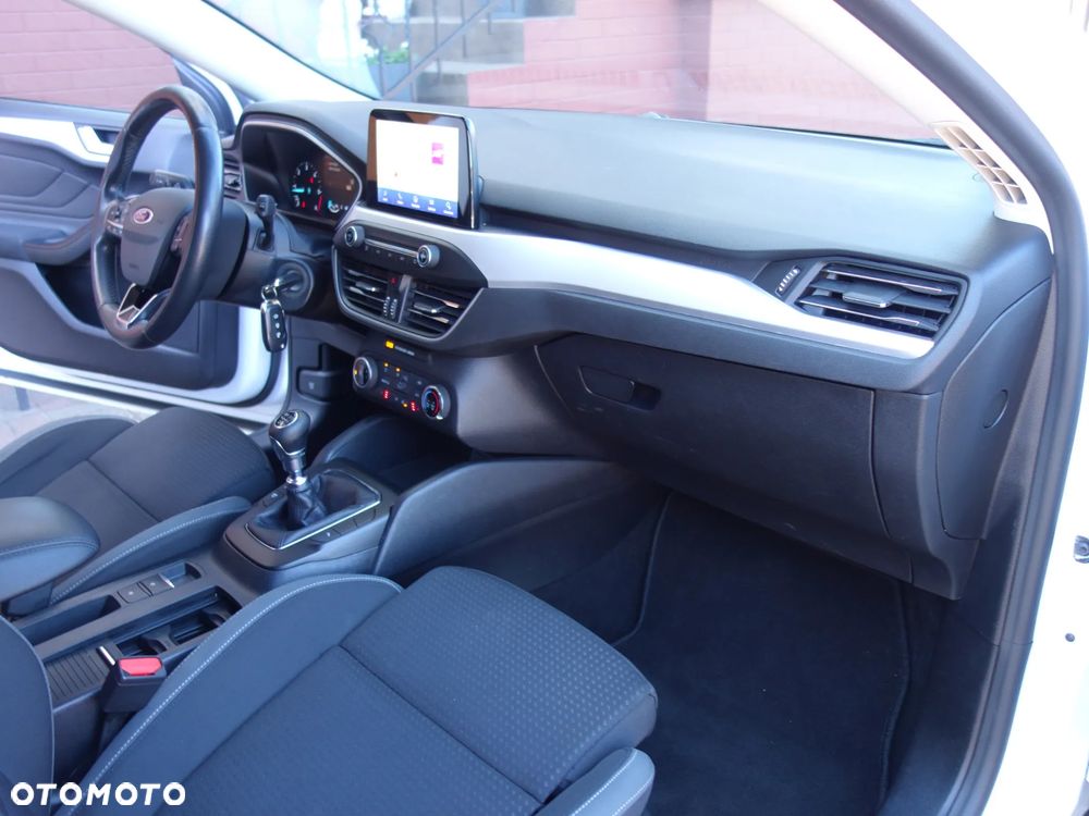 Ford Focus 1.5 EcoBlue STart-Stopp-System TITANIUM - 16