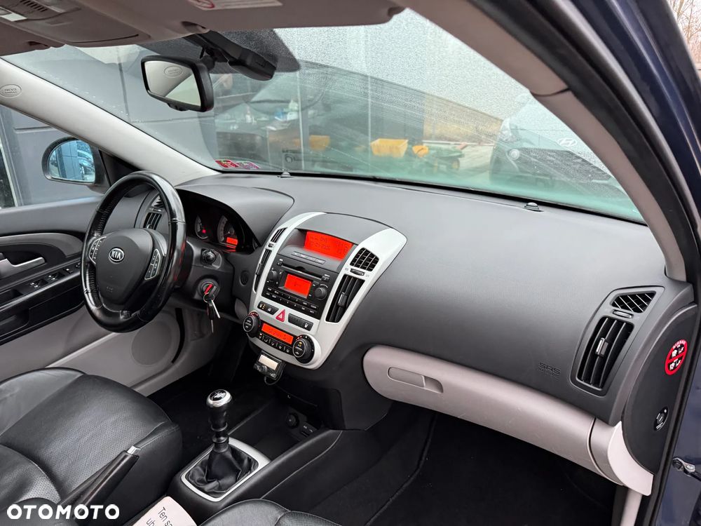 Kia Ceed 2.0 CVVT Spirit - 27