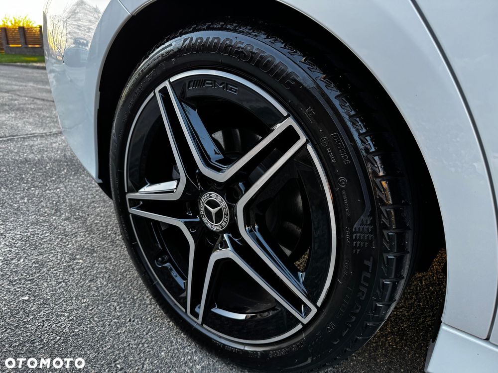 Mercedes-Benz CLA 200 AMG Line 7G-DCT - 17