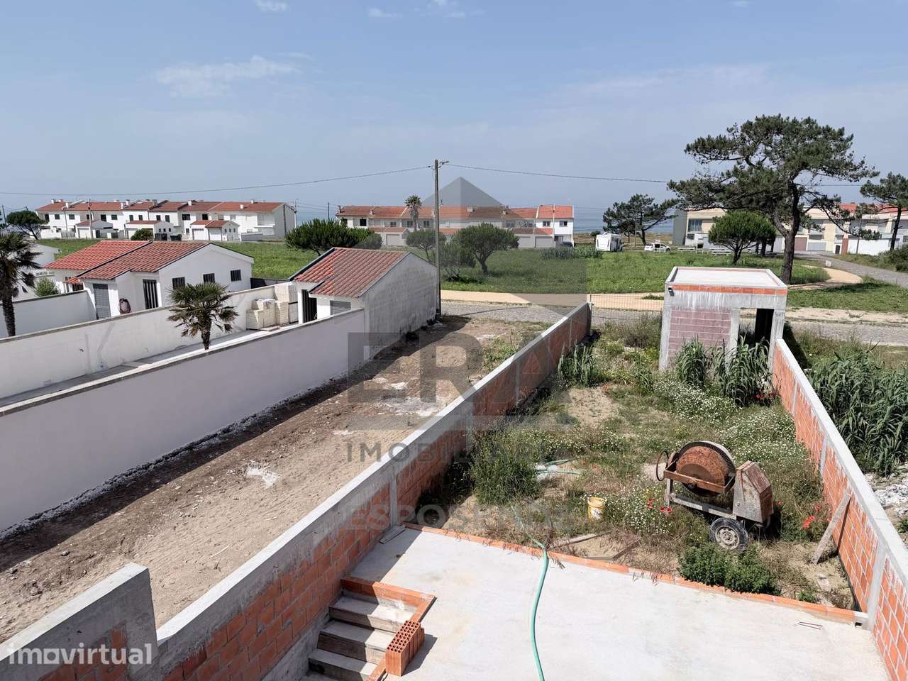 Lote para construção na praia de Neiva - Grande imagem: 2/3