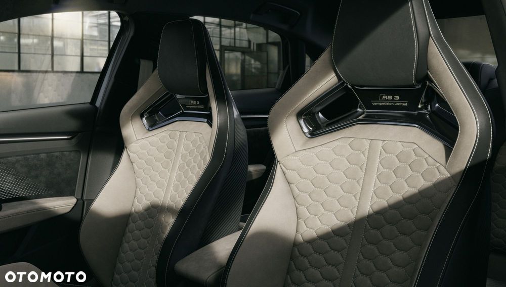 Audi RS3 Limousine - 11
