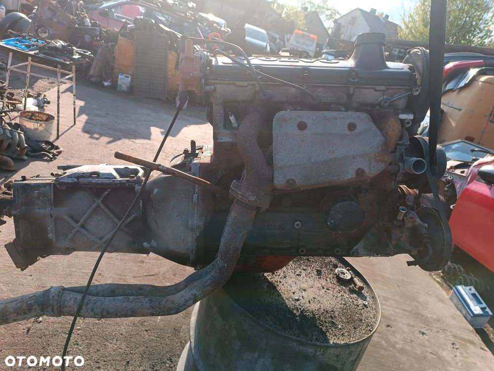 Volvo 740 940 silnik 2,3 skrzynia drzwi błotniki fotele lampy zawieszenie - 11