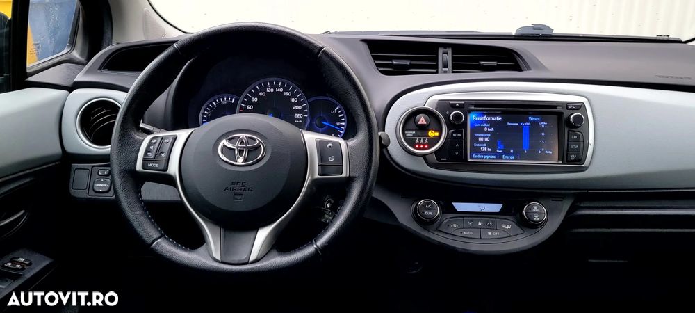 Toyota Yaris 1.5 VVT-i HSD Luna - 12