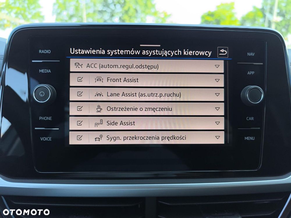 Volkswagen T-Roc - 32