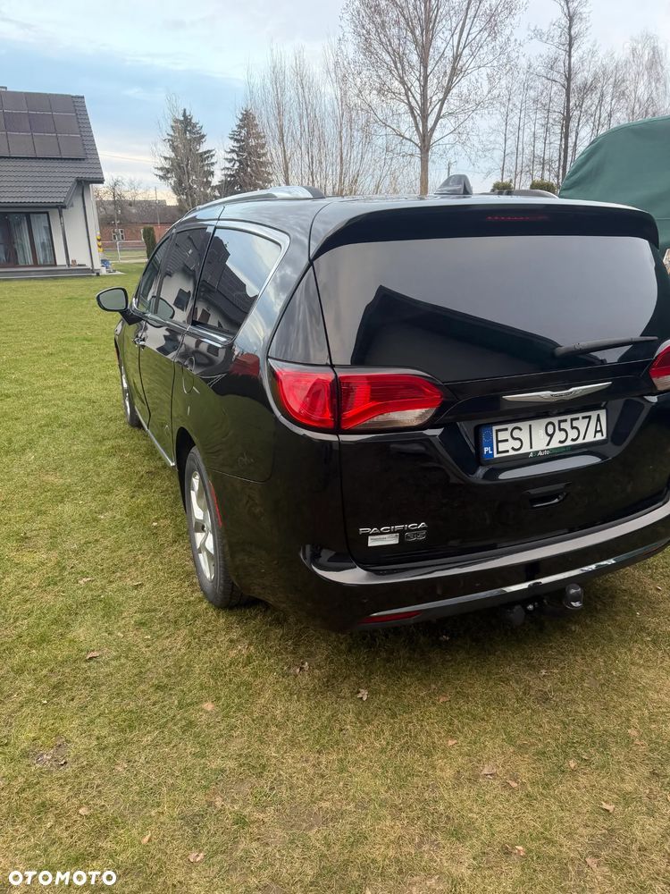 Chrysler Pacifica - 13