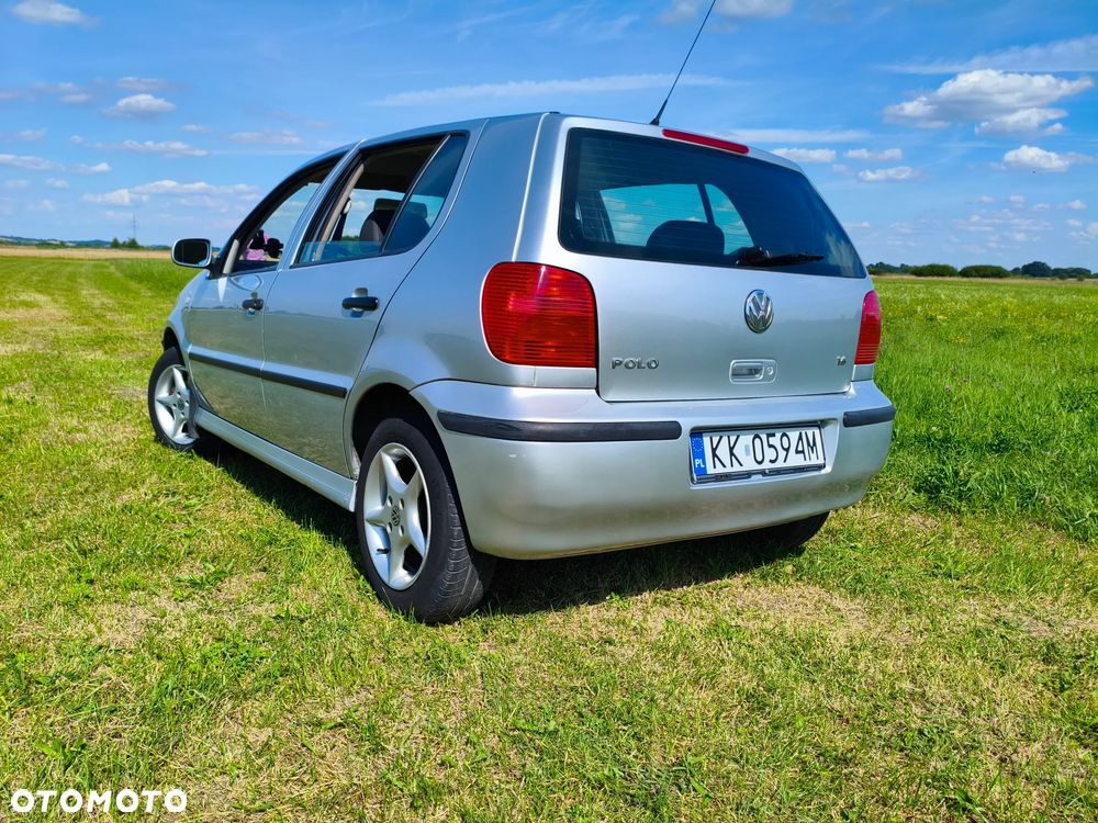 Volkswagen Polo - 8