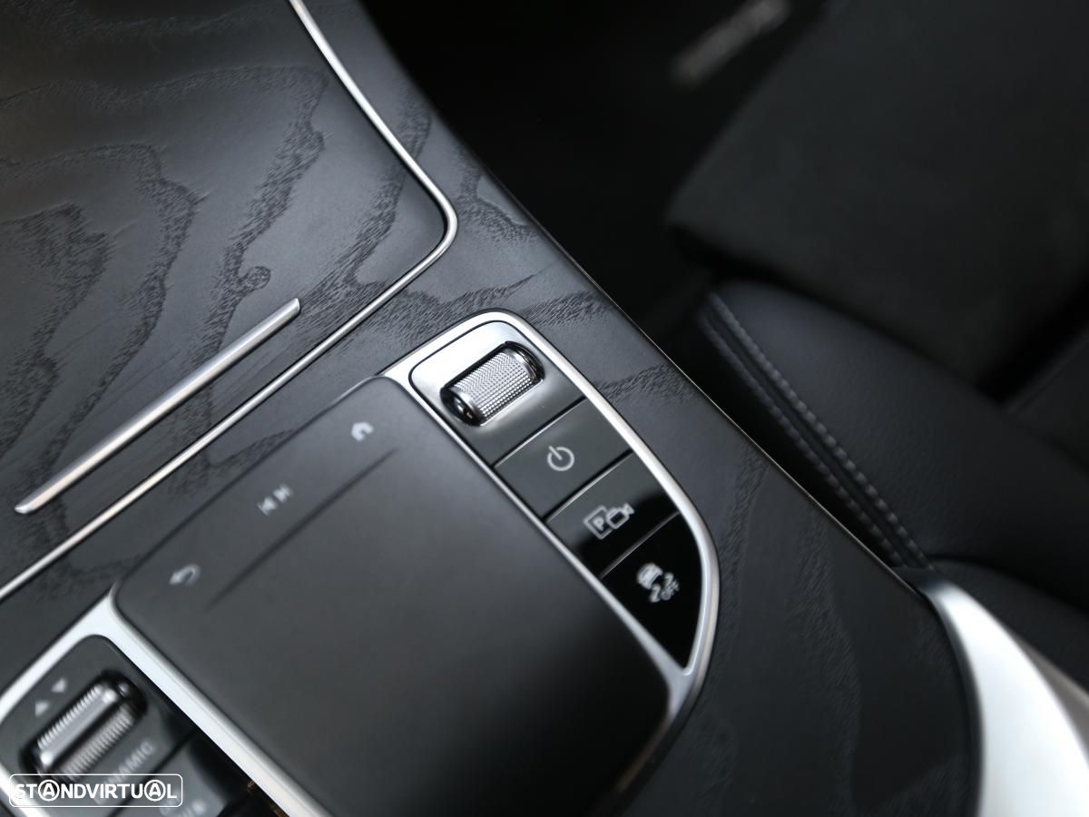 Mercedes-Benz GLC 300 de 4Matic 9G-TRONIC AMG Line - 24