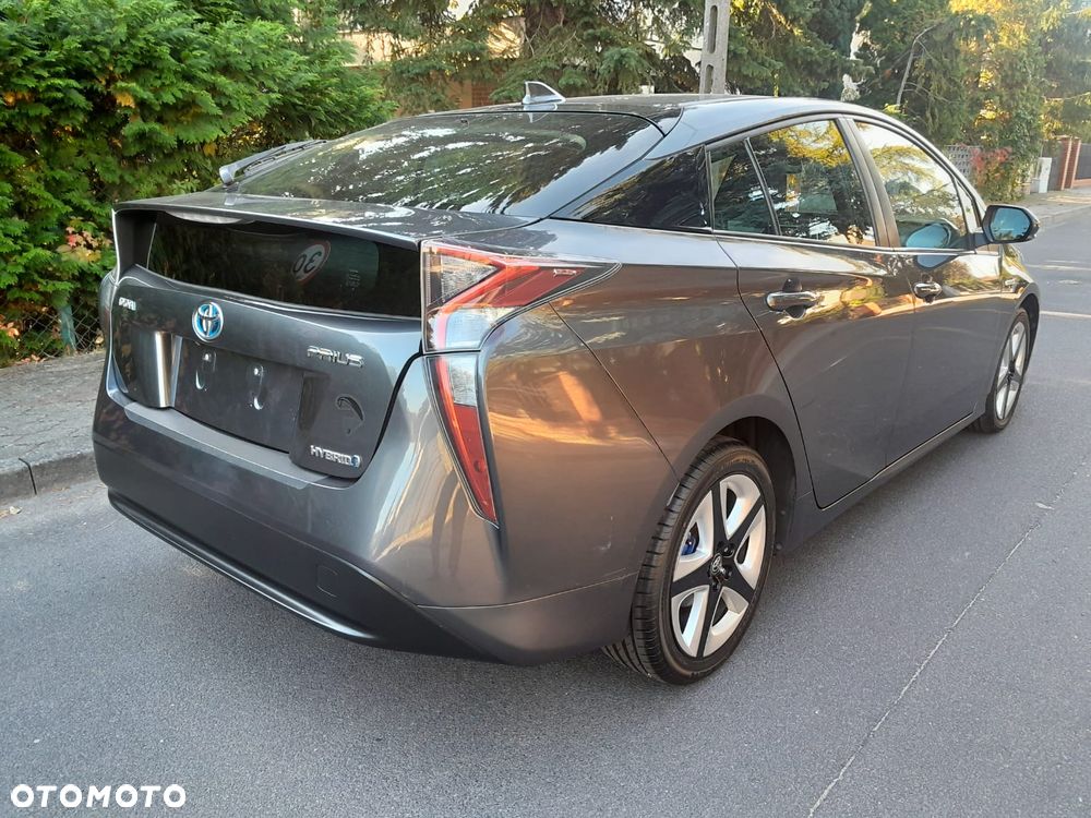 Toyota Prius - 10