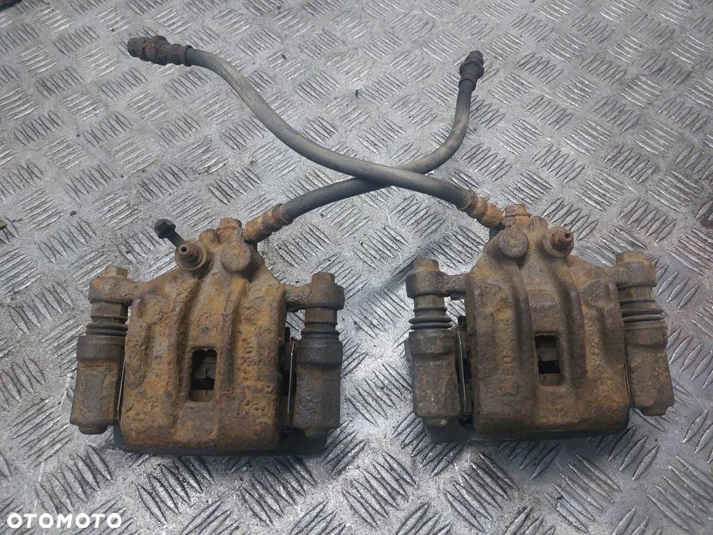 TARCZE HAMULCOWE TYŁ + ZACISKI + LINKI HYUNDAI I30 I 1.6 16V - 6