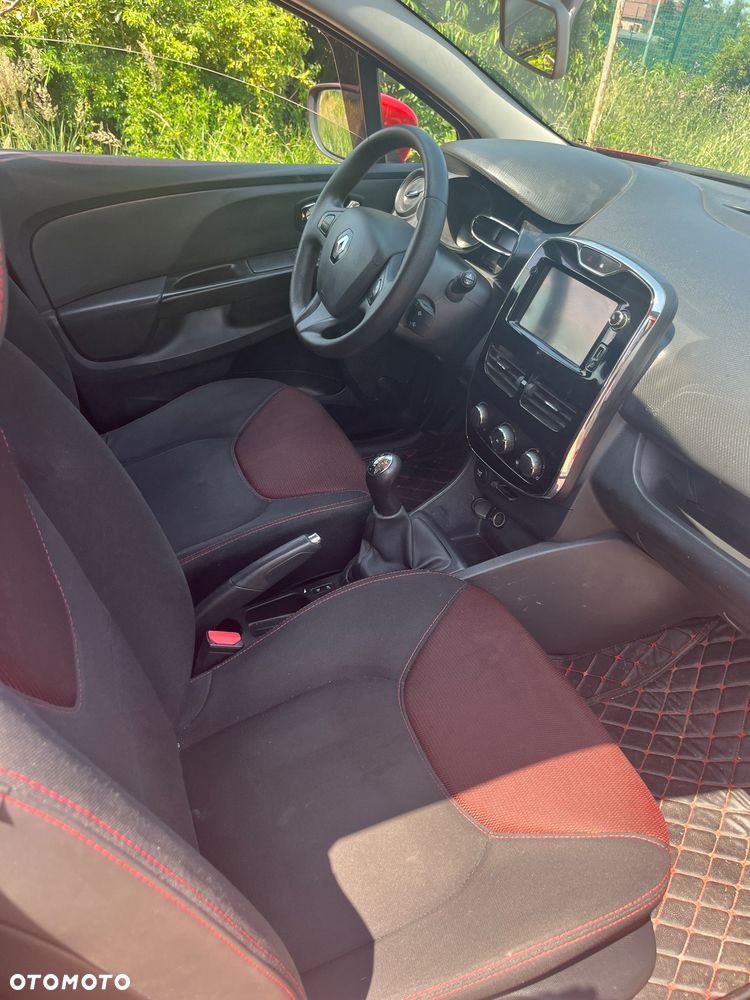 Renault Clio 1.2 16V Intens - 12