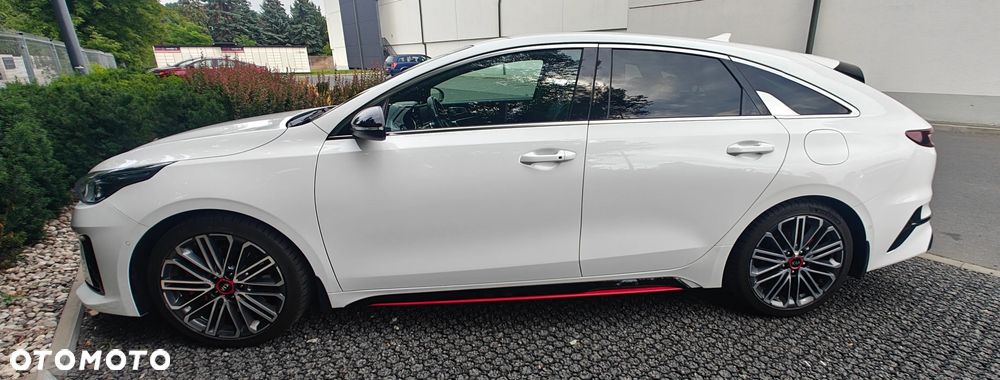 Kia ProCeed - 8