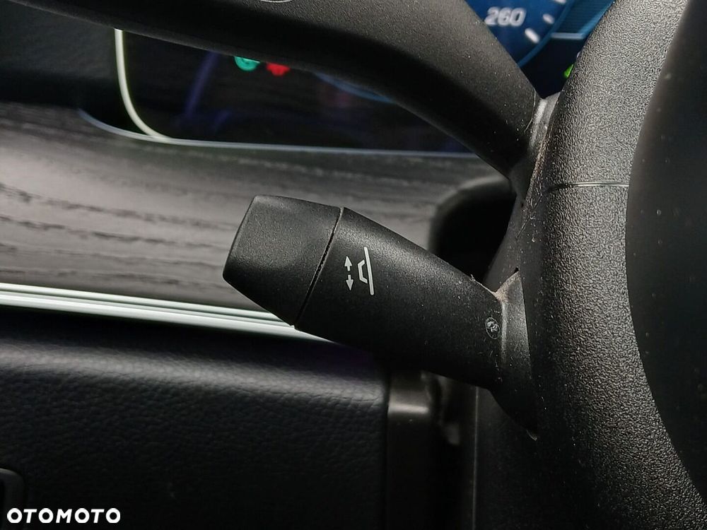 Mercedes-Benz Klasa E - 36