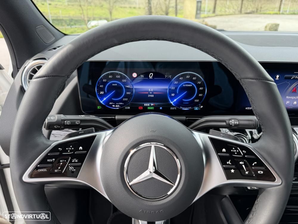 Mercedes-Benz EQA 300 4Matic Edition 1 - 22