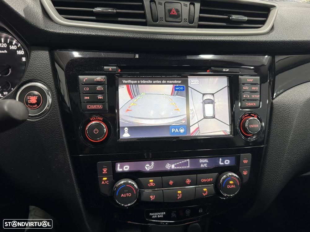 Nissan Qashqai 1.2 DIG-T Xtronic N-Connecta - 33