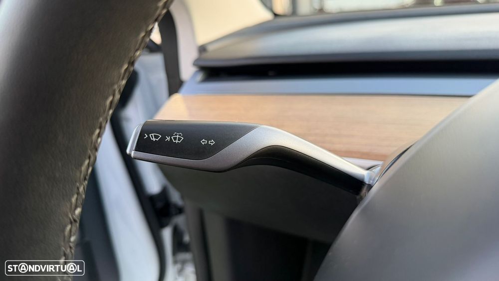 Tesla Model 3 Performance Dual Motor AWD - 27