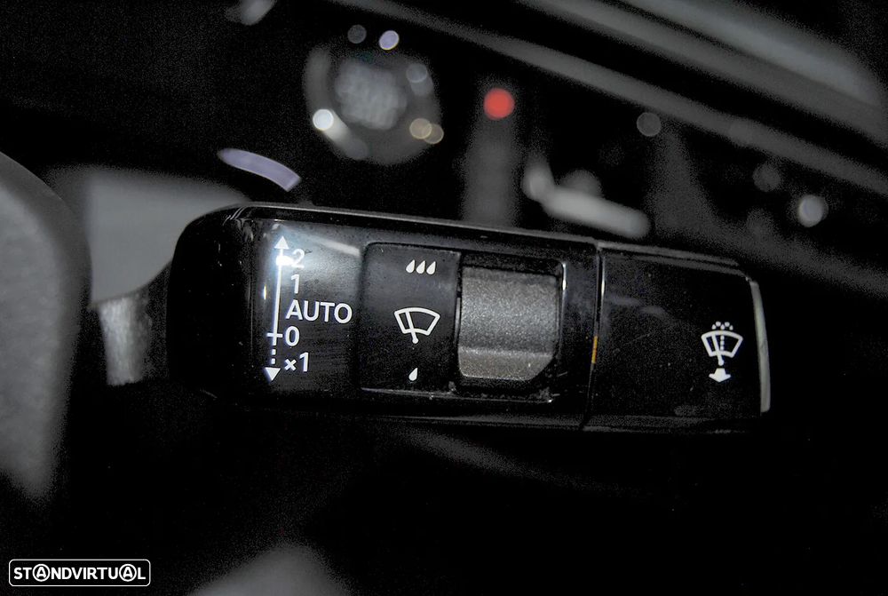 Peugeot 3008 1.2 Hybrid Allure e-DCS6 - 26