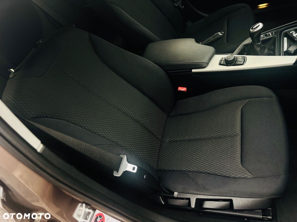 BMW Seria 3 316d DPF Edition Exclusive - 22