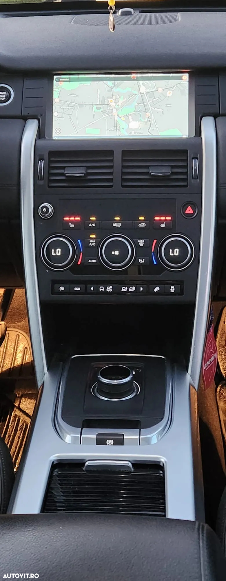 Land Rover Discovery Sport 2.0 l TD4 HSE Luxury Aut. - 9