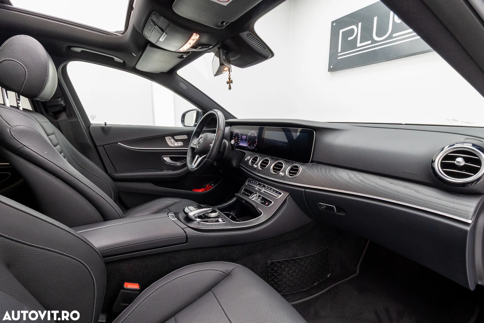 Mercedes-Benz E 220 d 4Matic 9G-TRONIC Avantgarde - 29
