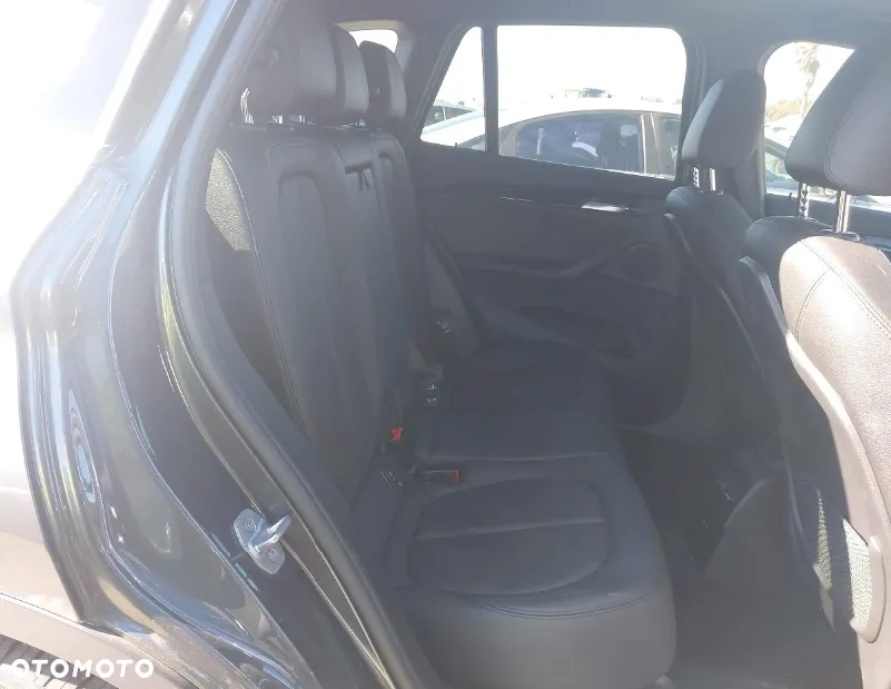 BMW X1 - 6