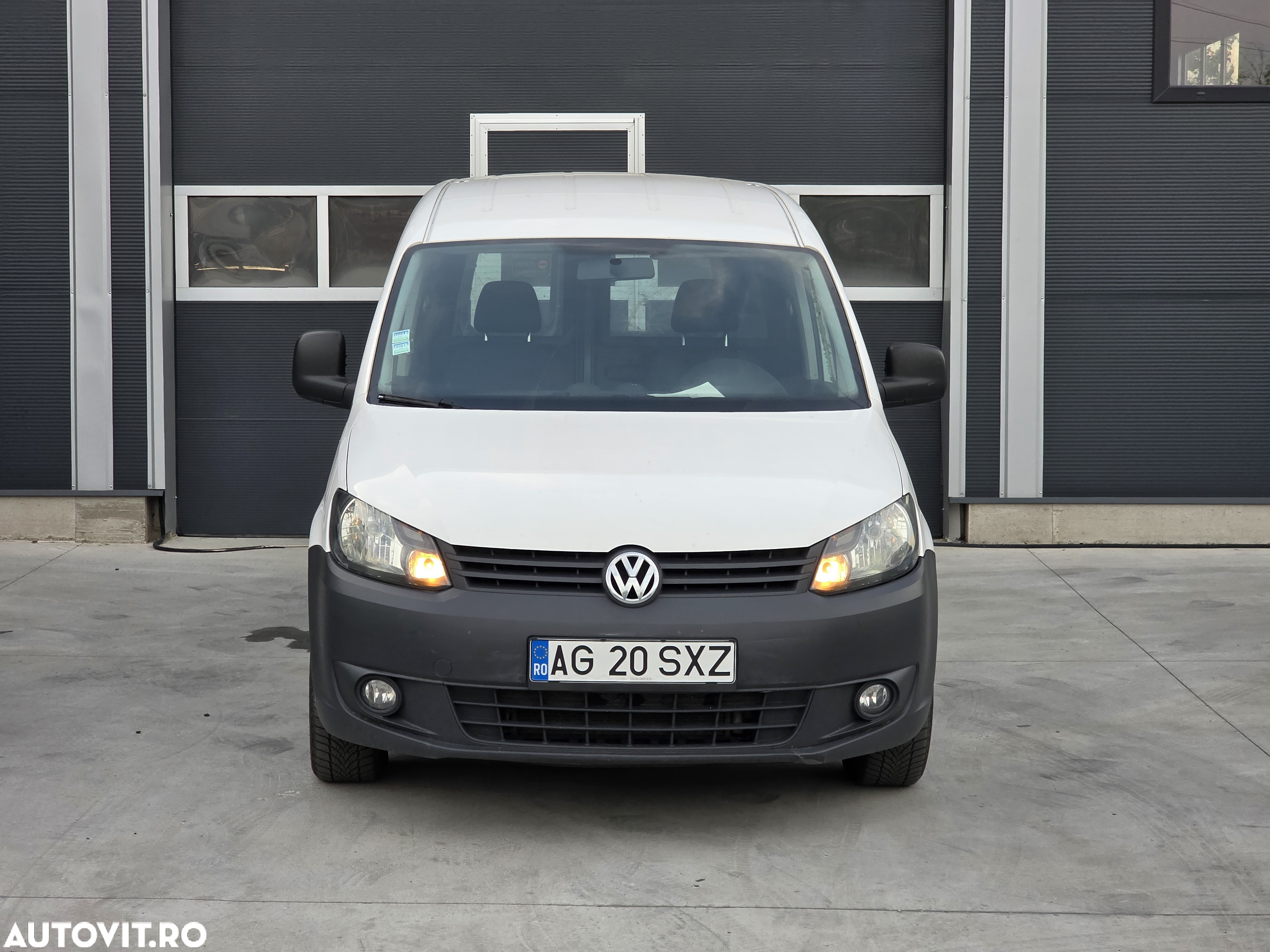 Volkswagen Caddy - 2