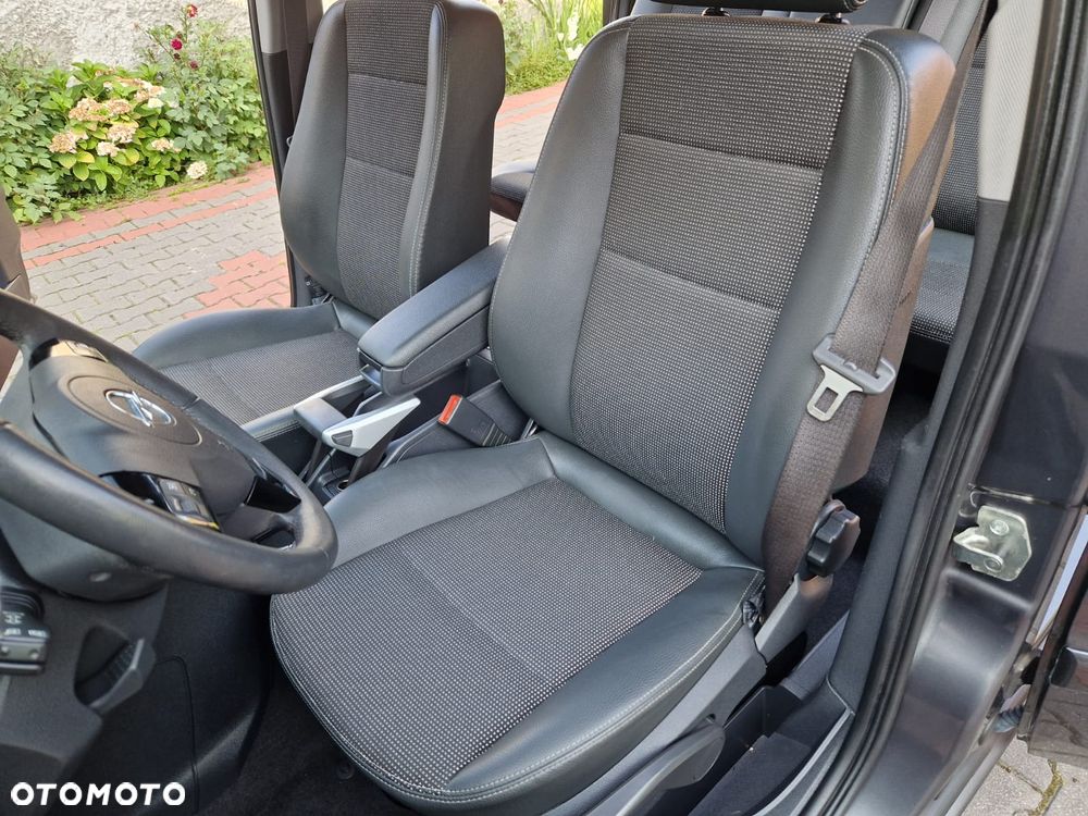 Opel Zafira 1.8 Cosmo EasyTronic EU5 - 11