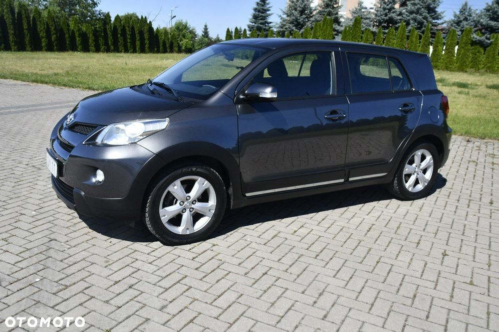 Toyota Urban Cruiser - 8