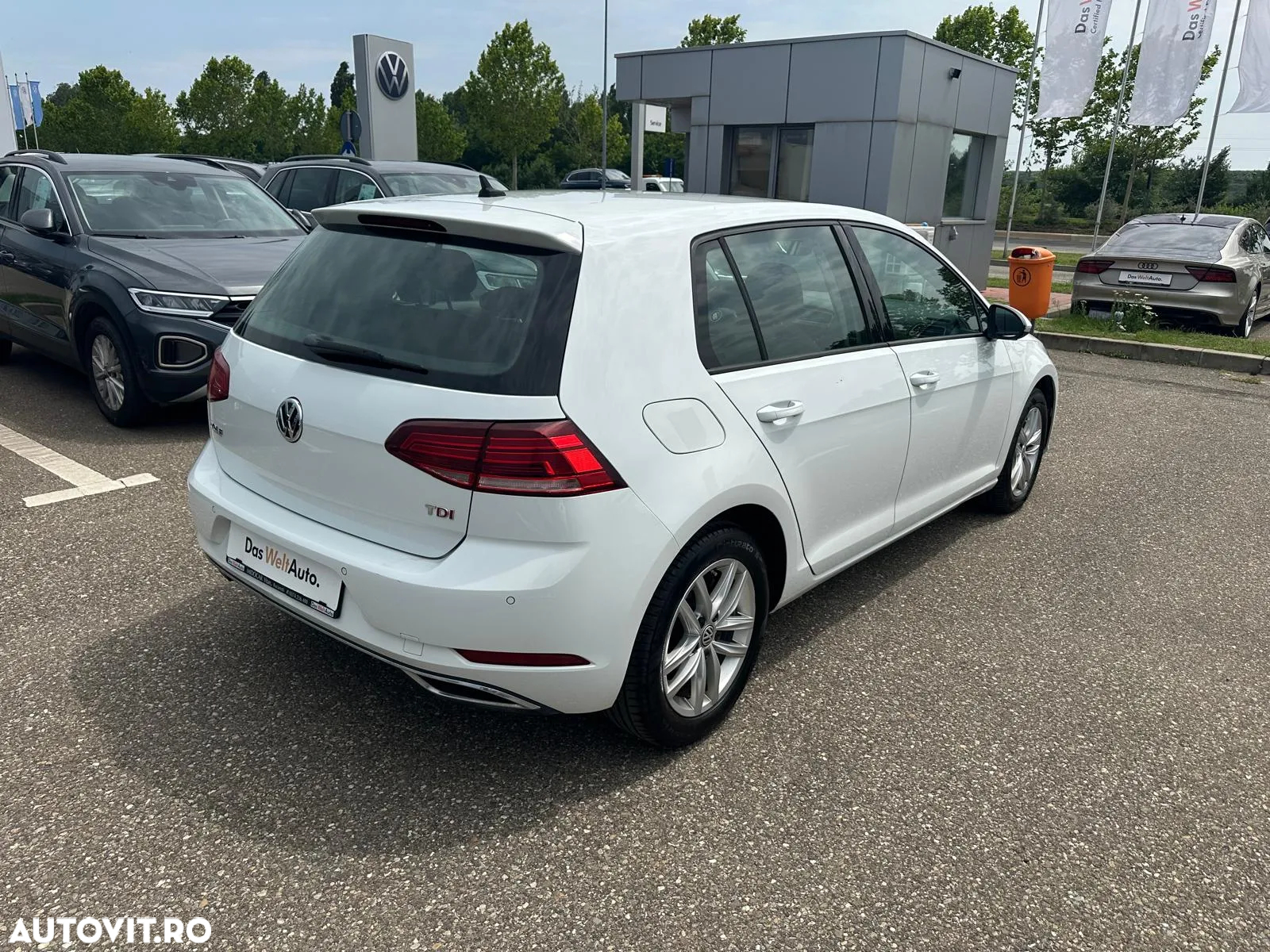 Volkswagen Golf 1.6 TDI DSG Highline - 5