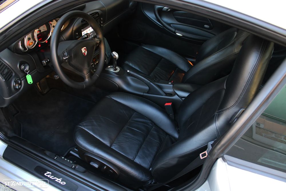 Porsche 911 (996) Turbo - 23