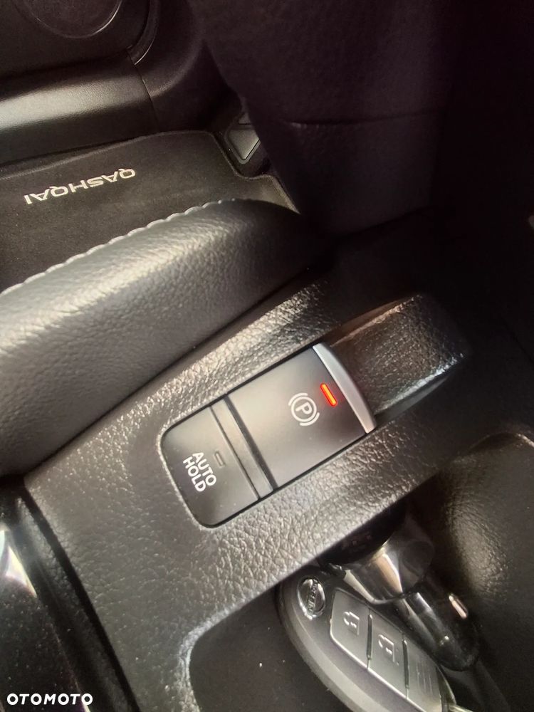 Nissan Qashqai 1.5 dCi N-Connecta EU6 - 19