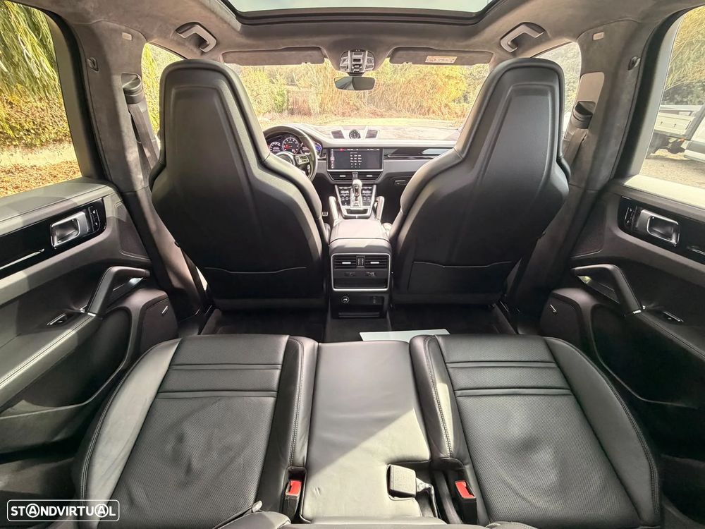 Porsche Cayenne Turbo - 43