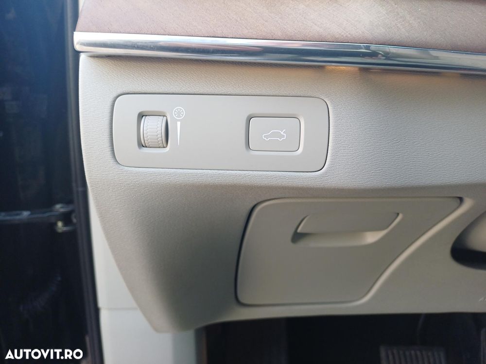 Volvo XC 90 D5 AWD Inscription - 12