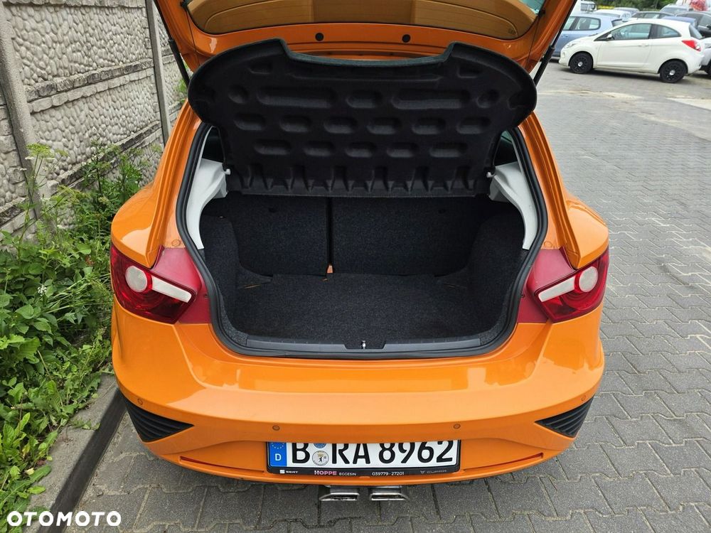 Seat Ibiza SC 1.6 16V Sport - 23