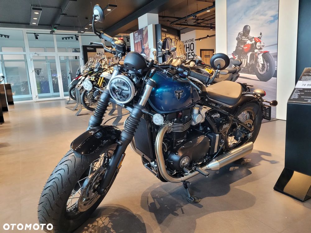 Triumph Bonneville Bobber - 3