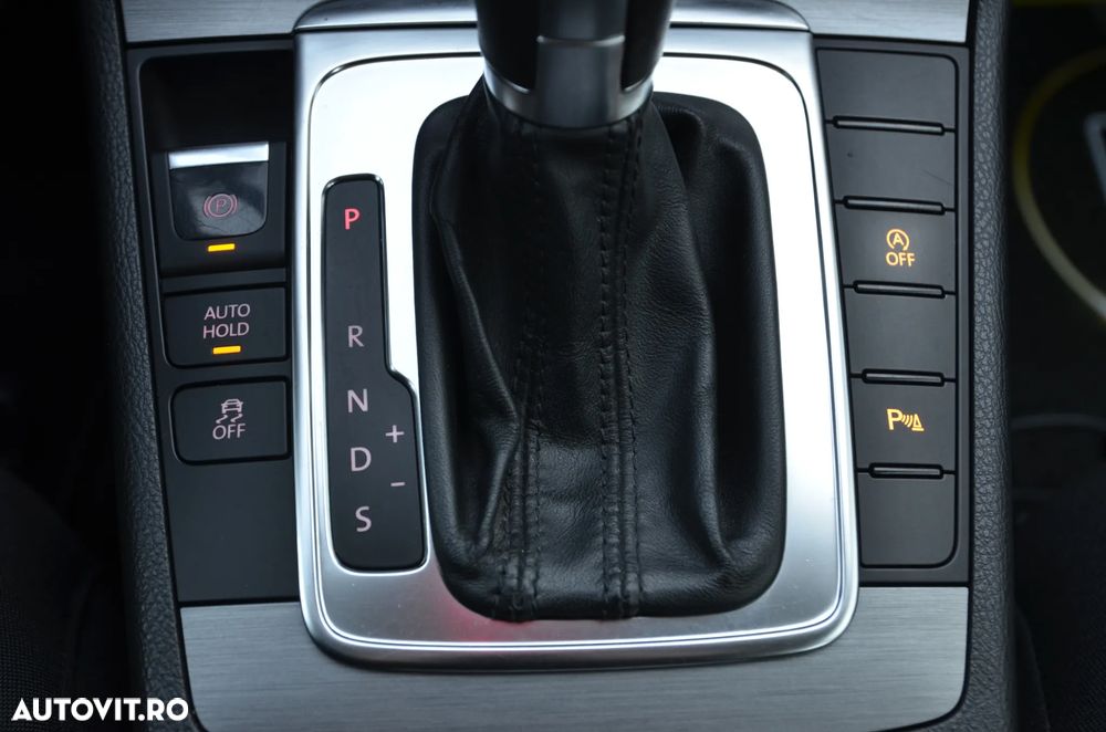 Volkswagen Passat 1.4 TSI Comfortline DSG - 27