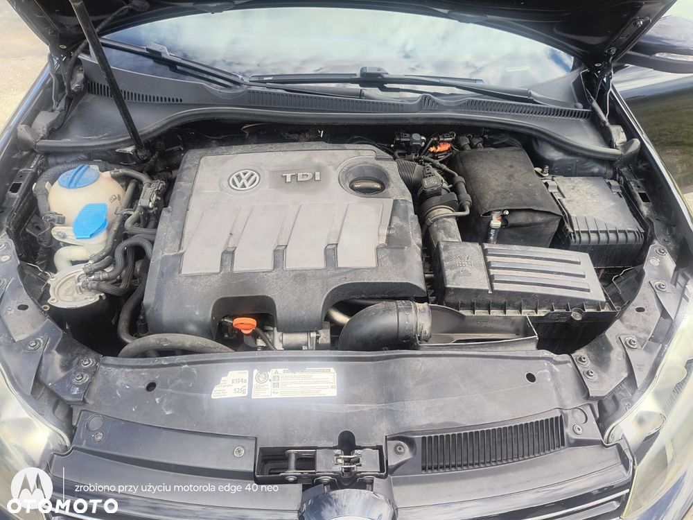 Volkswagen Golf 1.6 TDI Highline - 8
