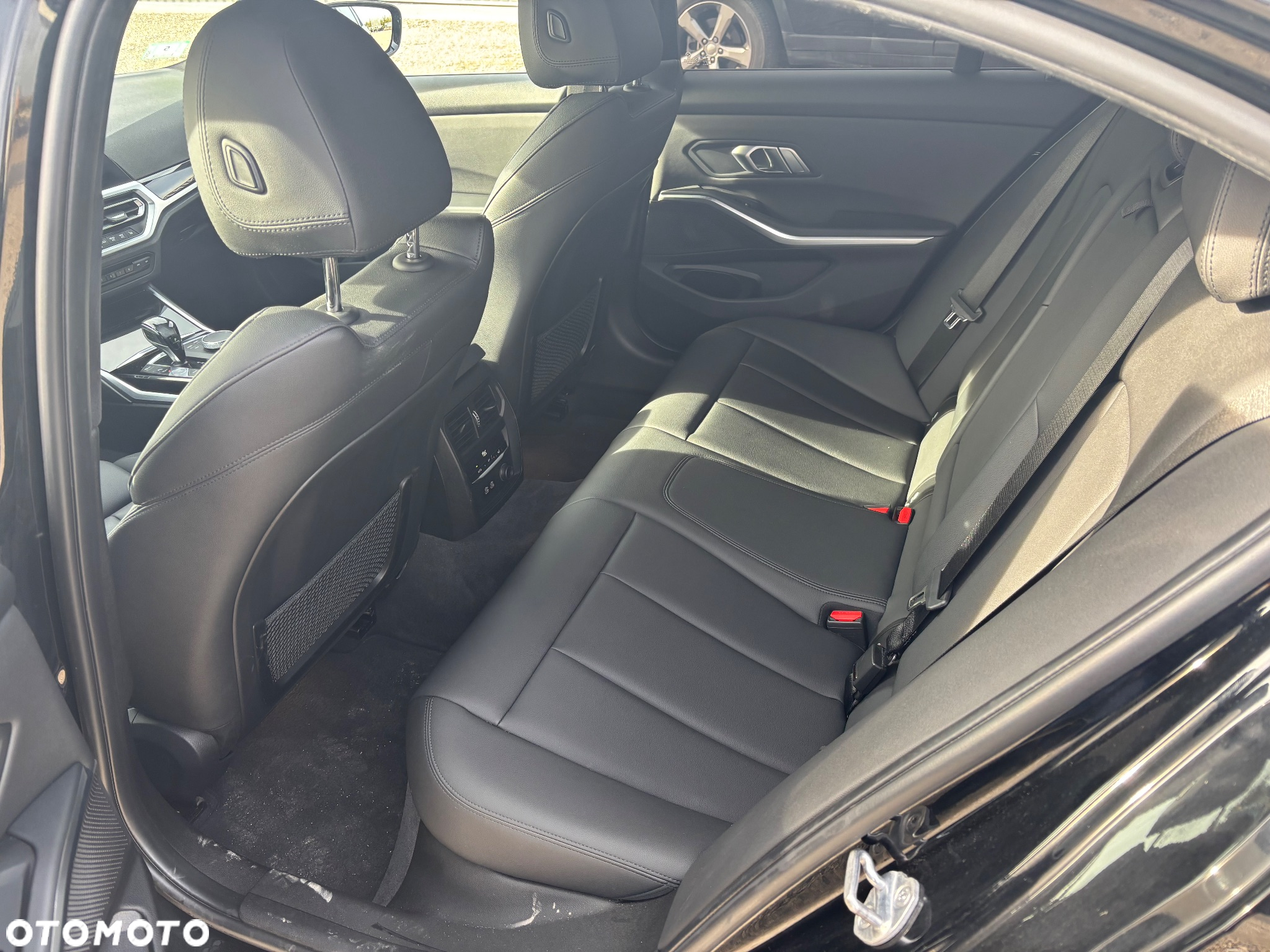 BMW Seria 3 330i xDrive Sport - 14