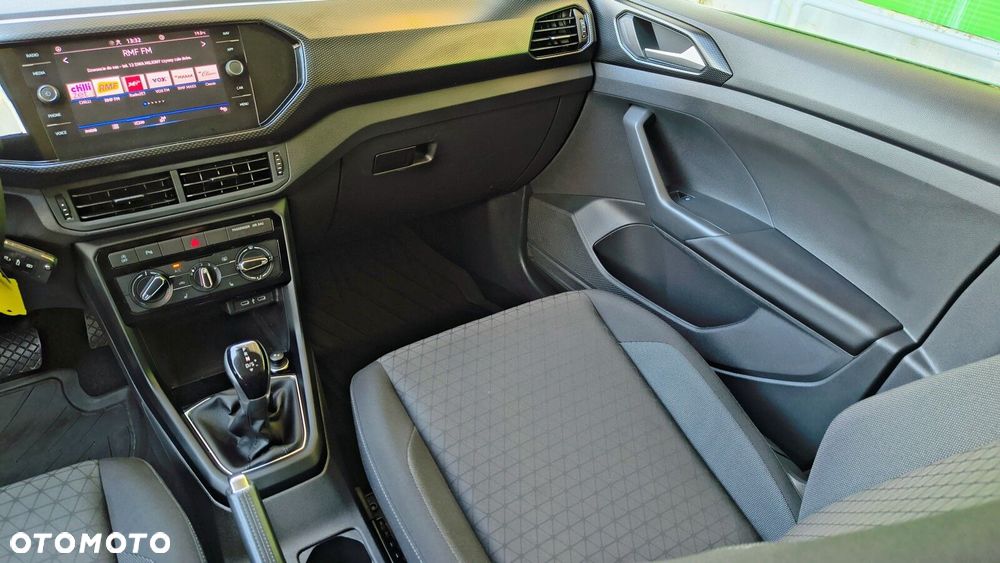 Volkswagen T-Cross - 33