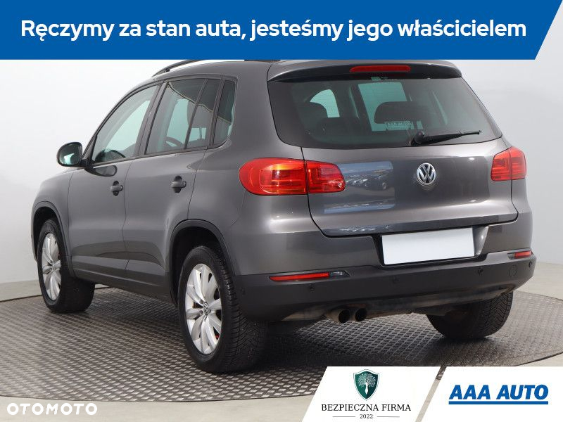 Volkswagen Tiguan - 5