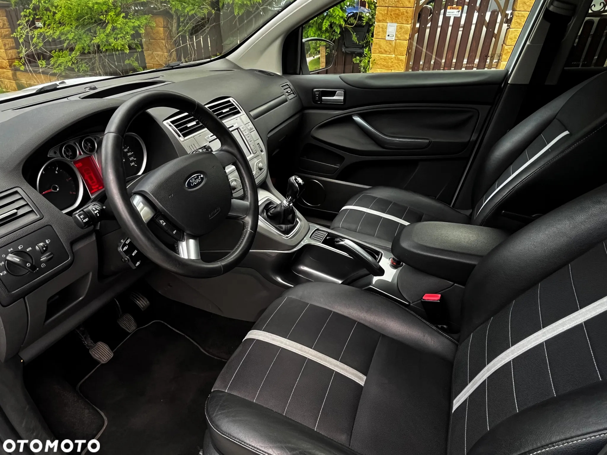 Ford Kuga 2.0 TDCi 4WD Titanium - 21
