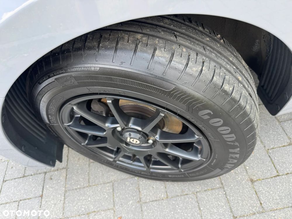 Hyundai i20 blue 1.2 Style - 37