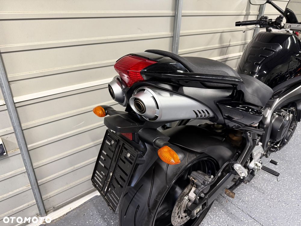 Yamaha FZ6 - 6