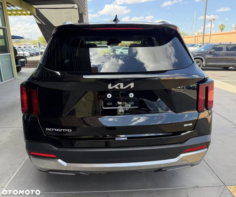 Kia Sorento - 11
