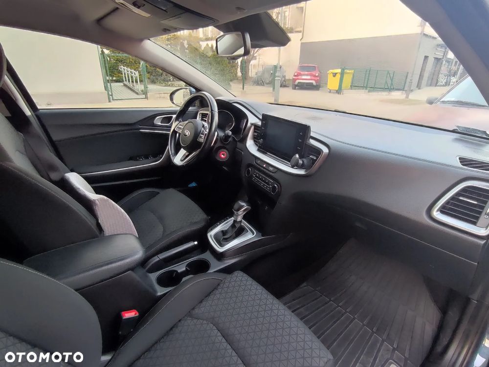 Kia Ceed 1.6 CRDi mHEV GT-Line DCT - 6
