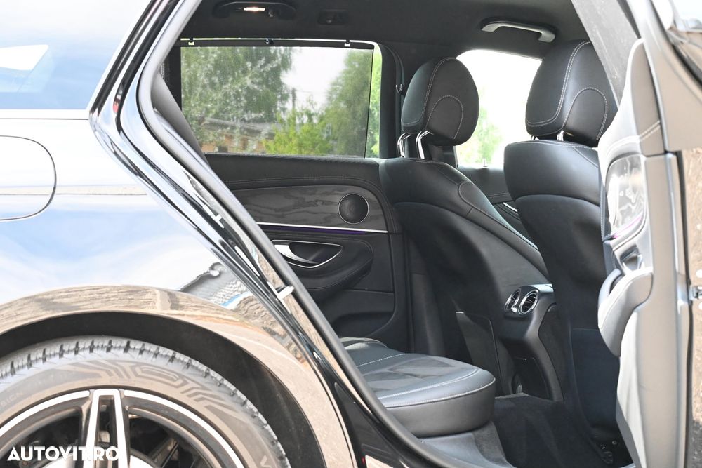 Mercedes-Benz E 220 d 9G-TRONIC - 32