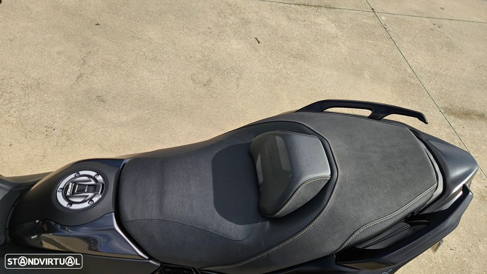 Yamaha TMAX TECHMAX - 16