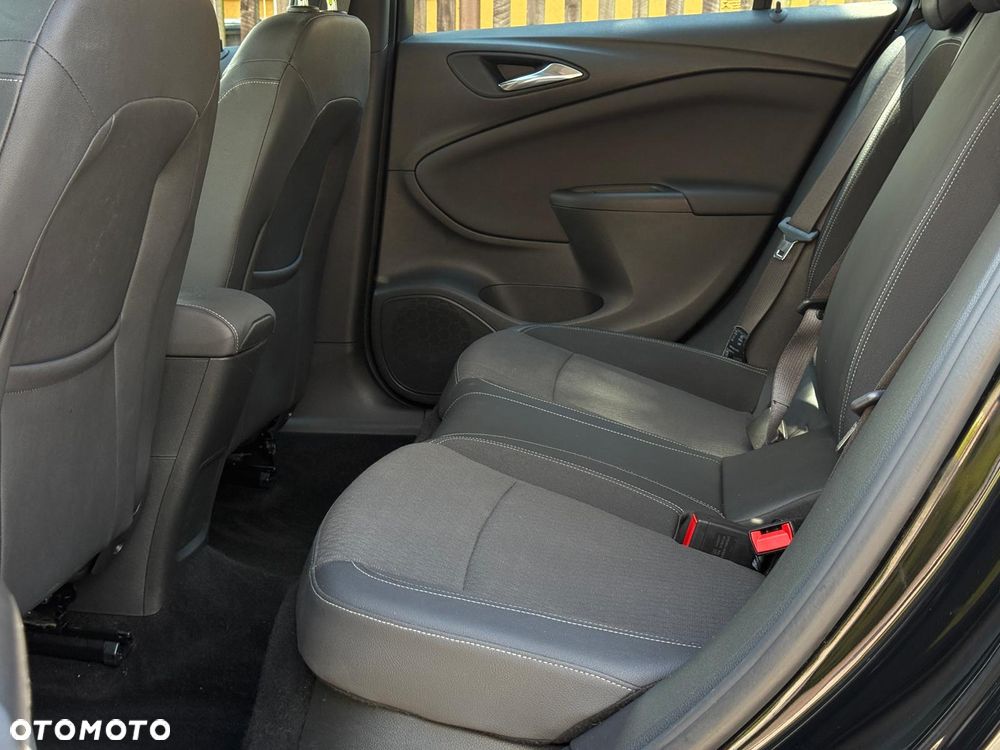 Opel Astra 1.6 Turbo Start/Stop Ultimate - 18