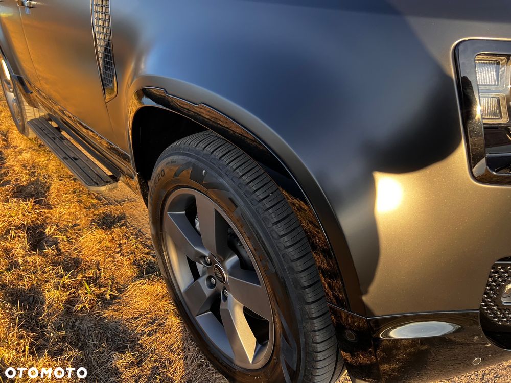 Land Rover Defender - 5