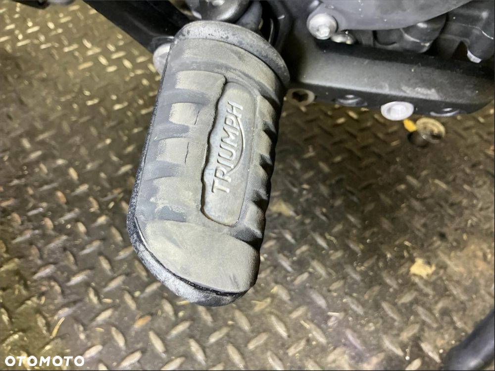 Triumph Rocket - 11